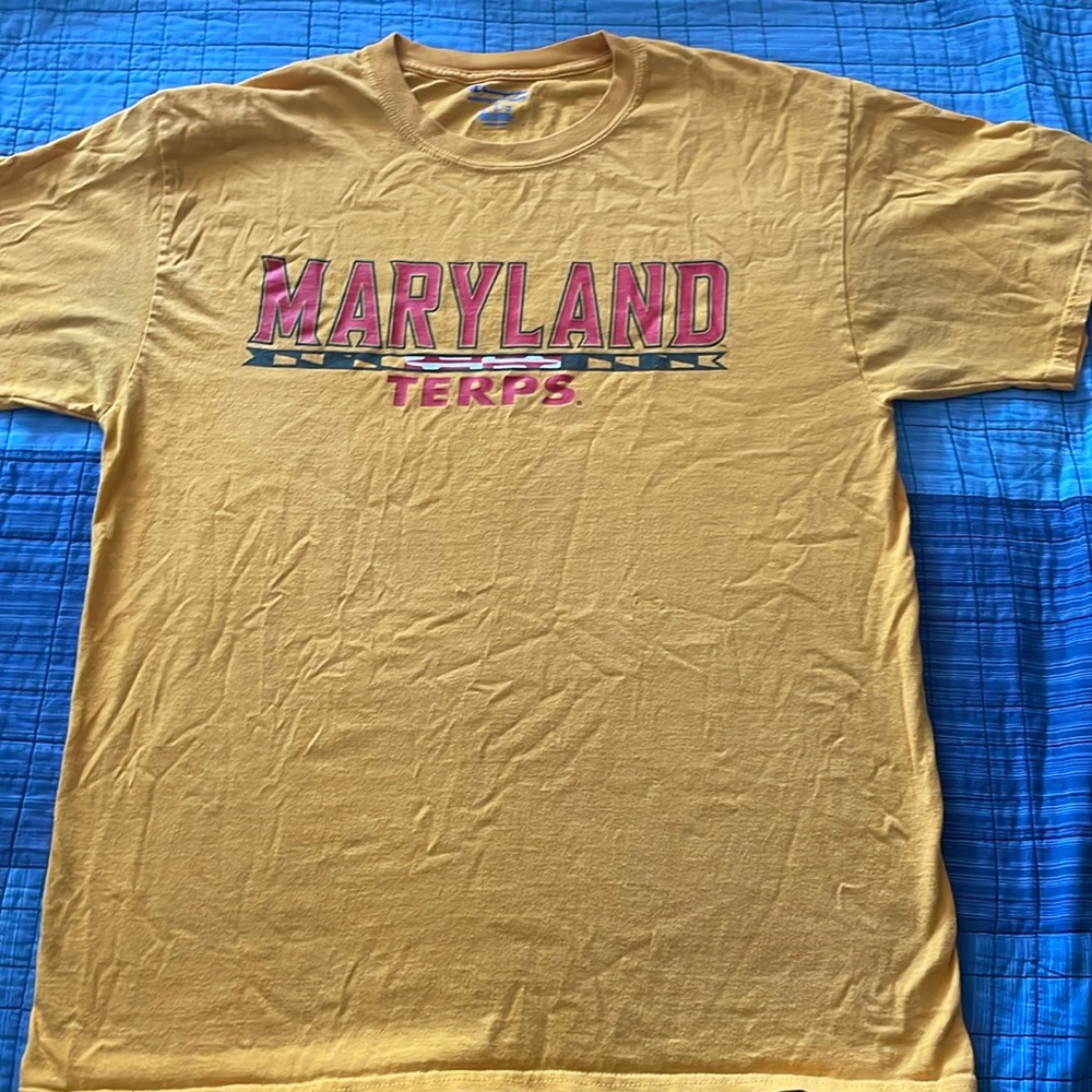 Large Yellow champion Maryland screen printed shirt